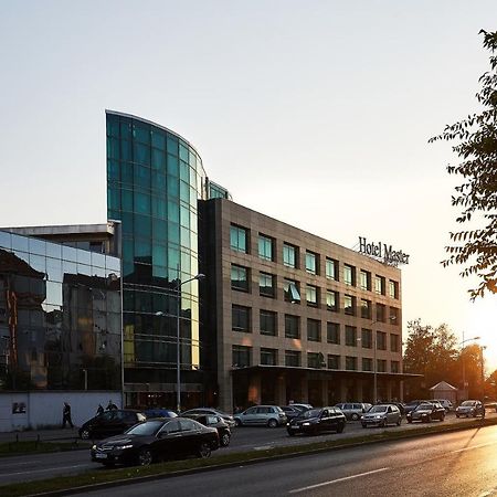 Garni Hotel Master Нови-Сад Экстерьер фото