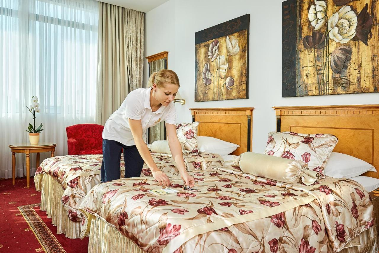 Garni Hotel Master Нови-Сад Экстерьер фото